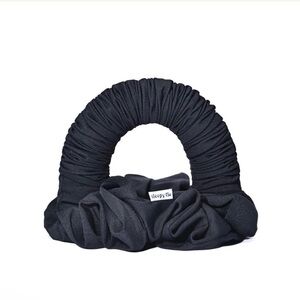 Sleepie Tie, The Sporty Set